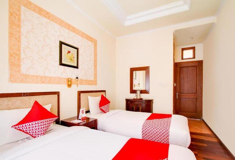 هتل Oyo 3217 The Ts Homestay