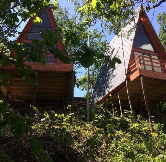 استراحتگاه Paradiso Mestia