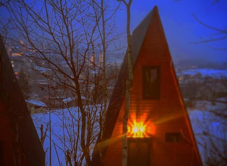 استراحتگاه Paradiso Mestia