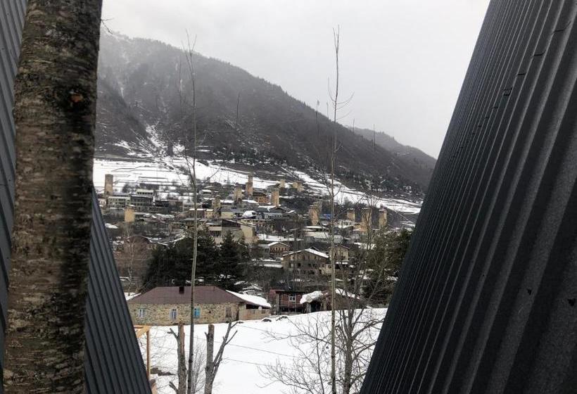 استراحتگاه Paradiso Mestia