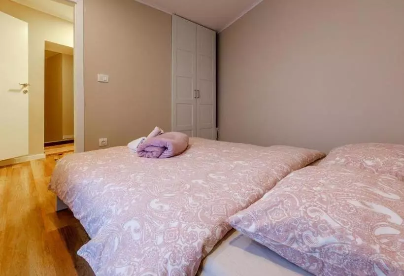 Apartment Edmond