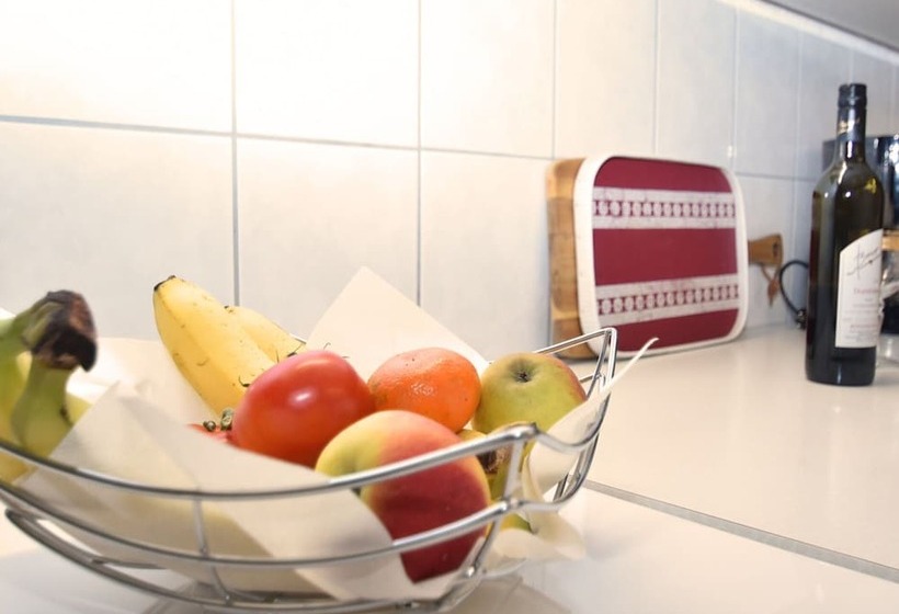 Flat In Bellenberg With Sunbathing Lawn