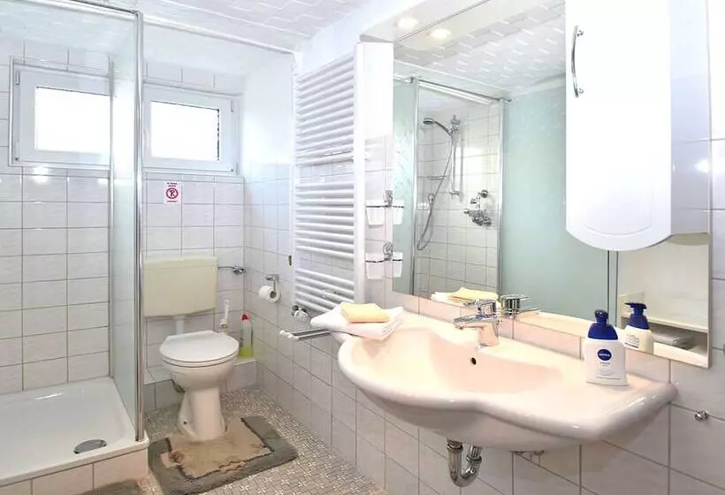 Flat In Bellenberg With Sunbathing Lawn