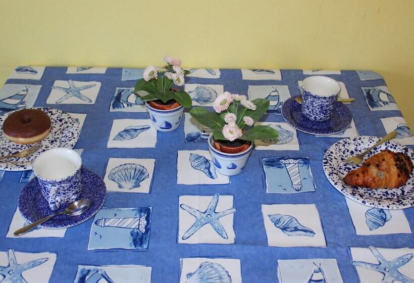 Beautiful Apartment In Bodenwerder With Balcony