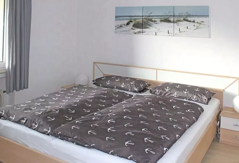 Beautiful Apartment In Bodenwerder With Balcony