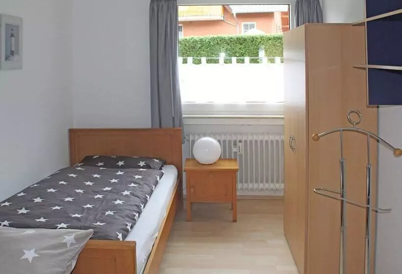 Beautiful Apartment In Bodenwerder With Balcony