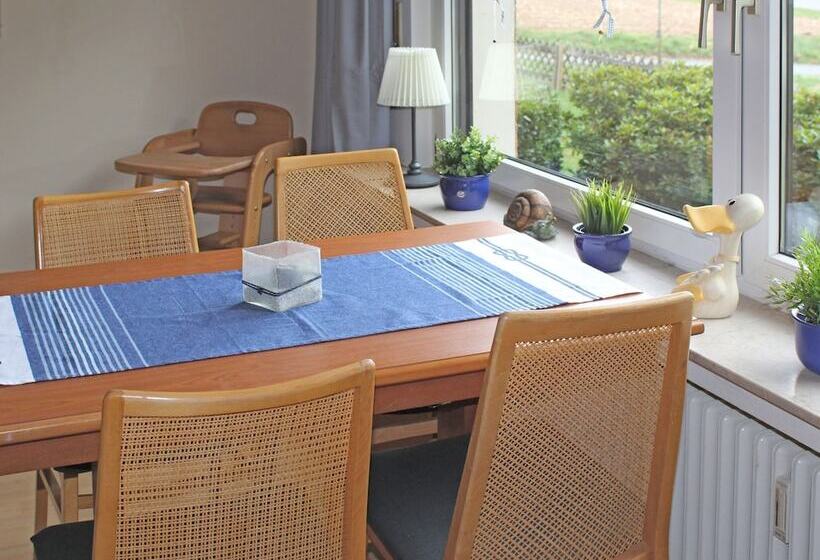 Beautiful Apartment In Bodenwerder With Balcony