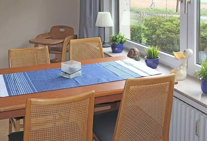 Beautiful Apartment In Bodenwerder With Balcony