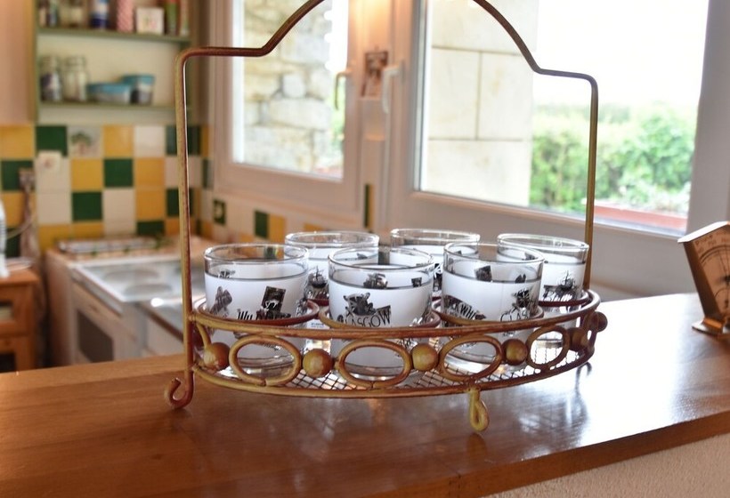 Cozy Cottage In Fresville With Garden