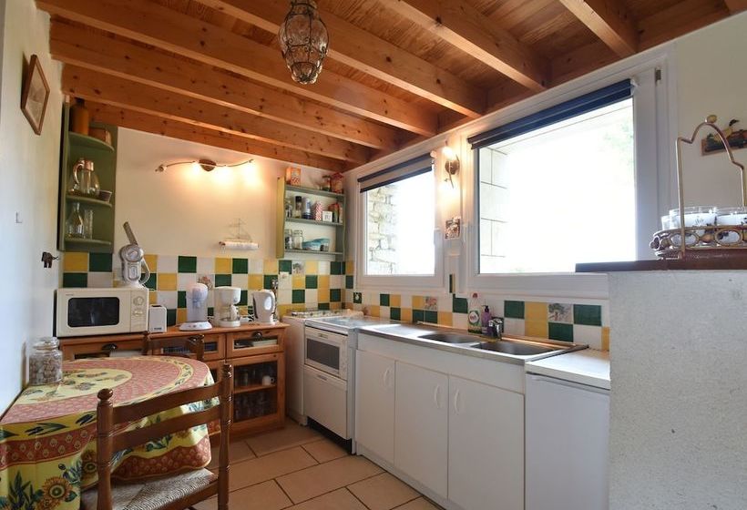 Cozy Cottage In Fresville With Garden