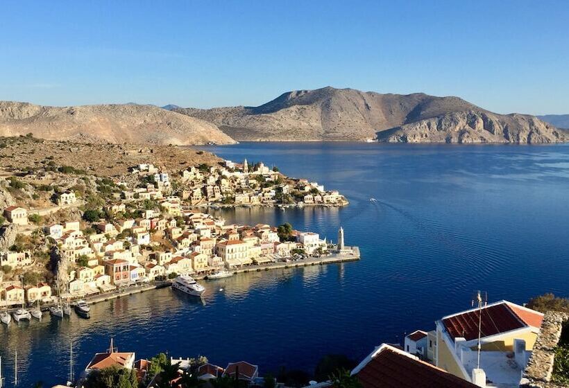 בית מלון כפרי Limani Life