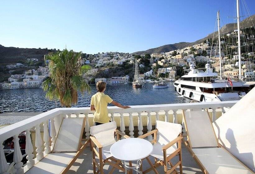 בית מלון כפרי Limani Life