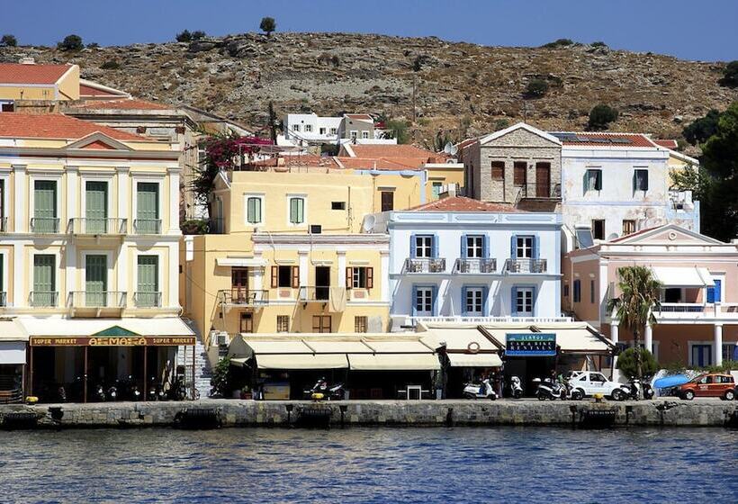 בית מלון כפרי Limani Life