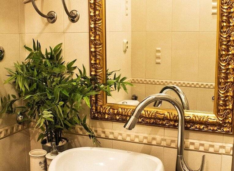 Split Theatre Apartments