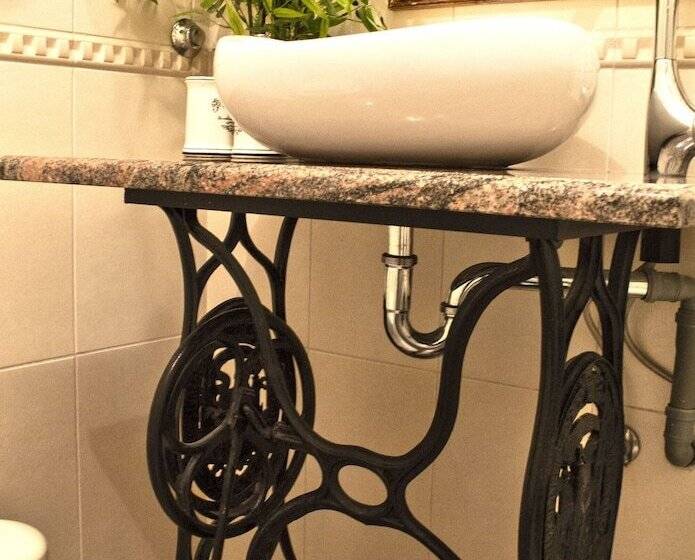 Split Theatre Apartments