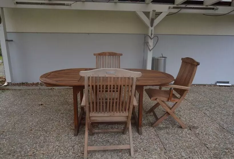 Apartment In Trittenheim With Terrace And Garden