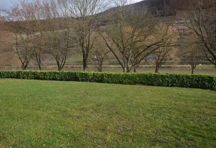 Apartment In Trittenheim With Terrace And Garden