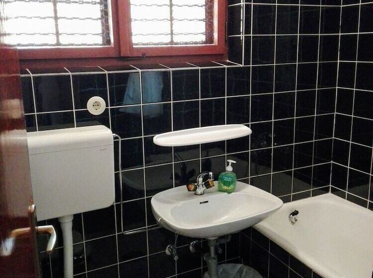 Apartments Dora Vrboska Island Hvar