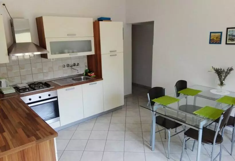 Apartments Dora Vrboska Island Hvar