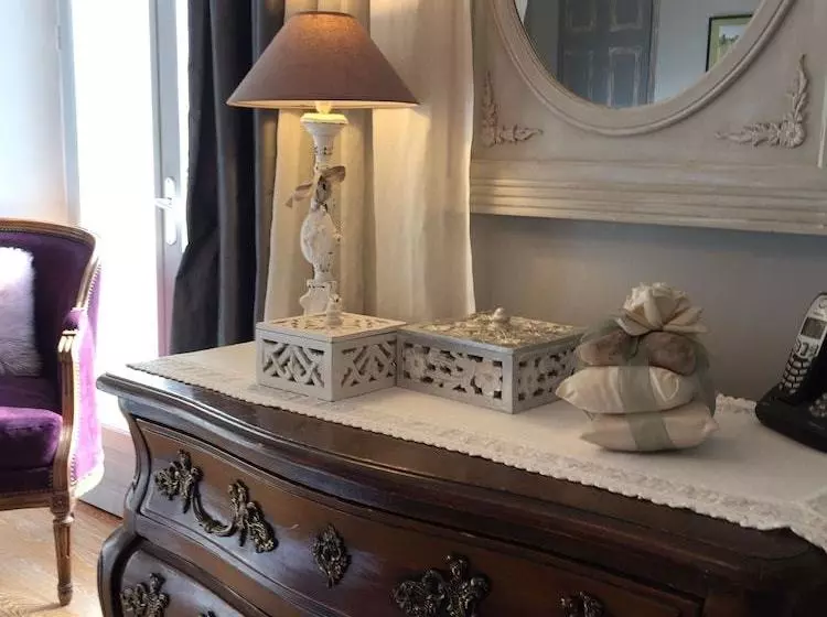 Aamiaismajoitus (B&B) La Clé Des Songes