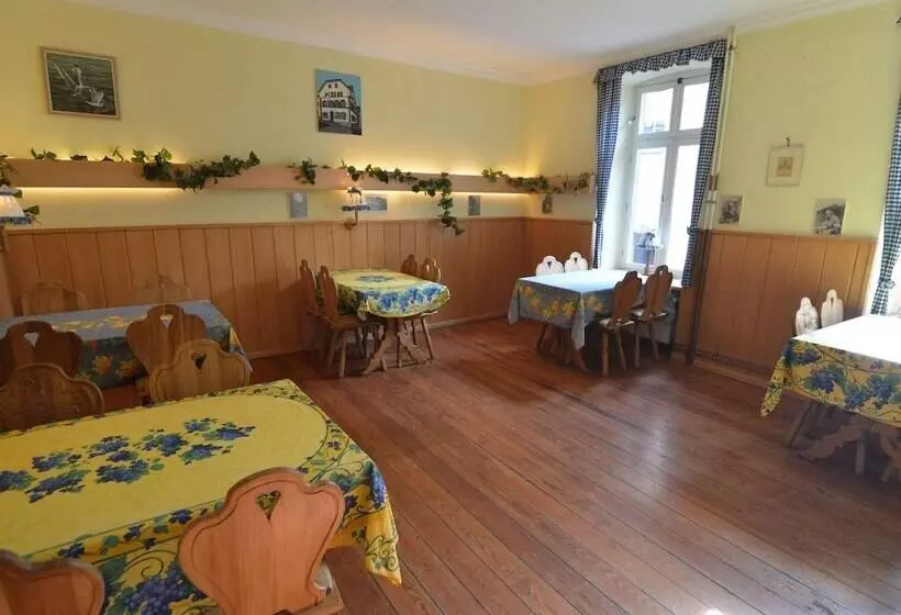 Classy Holiday Home In Rzig Near Forest