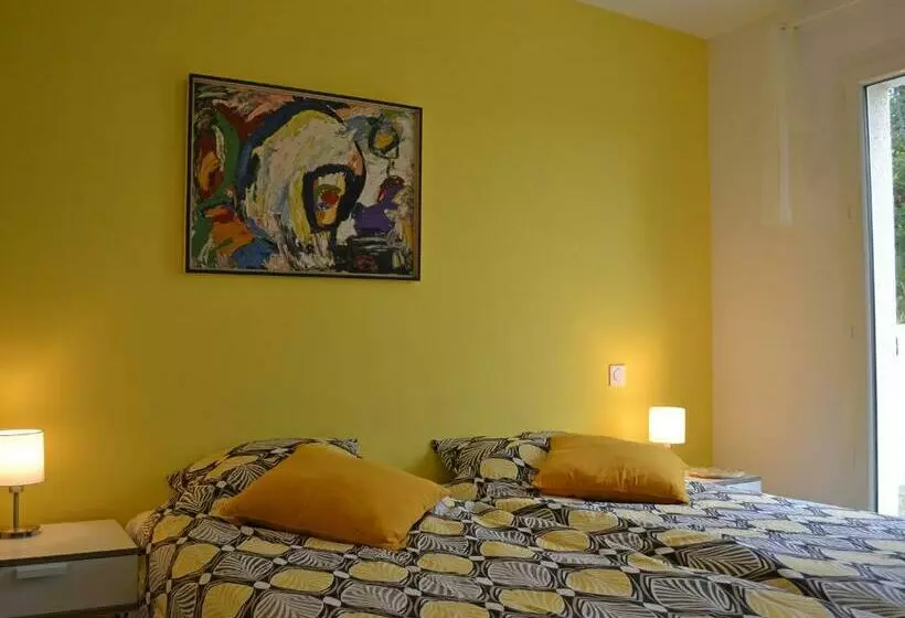 Delighful Villa In Berlou With Private Swimming Pool