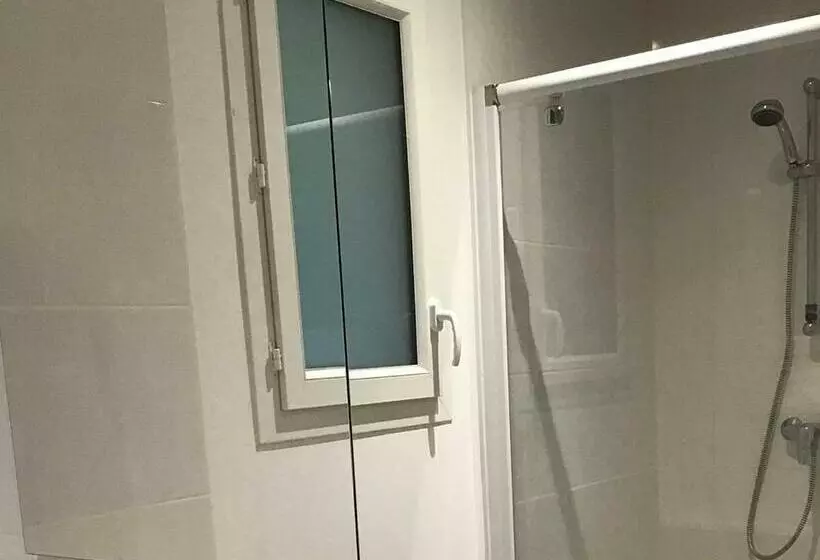 Delighful Villa In Berlou With Private Swimming Pool