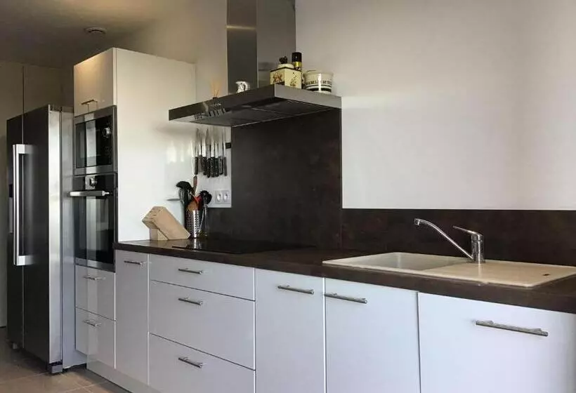 Delighful Villa In Berlou With Private Swimming Pool