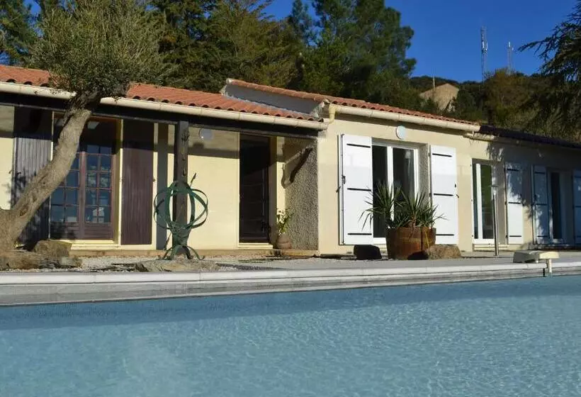 Delighful Villa In Berlou With Private Swimming Pool
