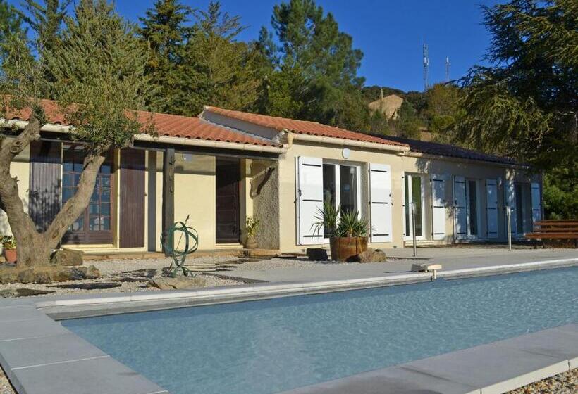 Delighful Villa In Berlou With Private Swimming Pool