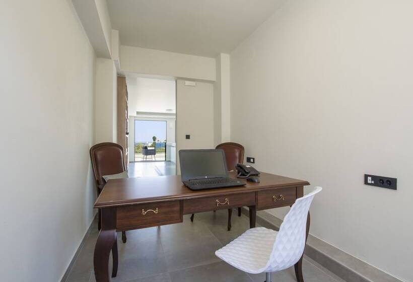 ホテル Incognito Creta Luxury Suites