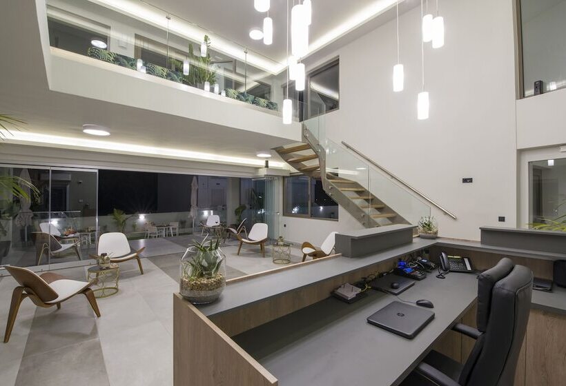 ホテル Incognito Creta Luxury Suites