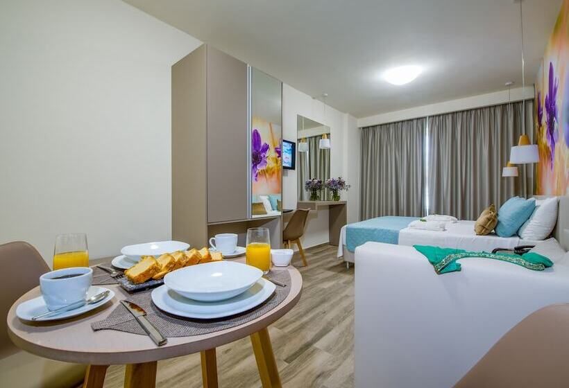 ホテル Incognito Creta Luxury Suites