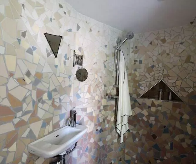 Hotelli La Belle Folie