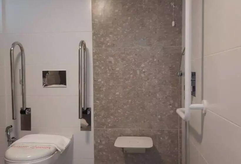 Hotelli Lalibay Resort & Spa   Adults Only