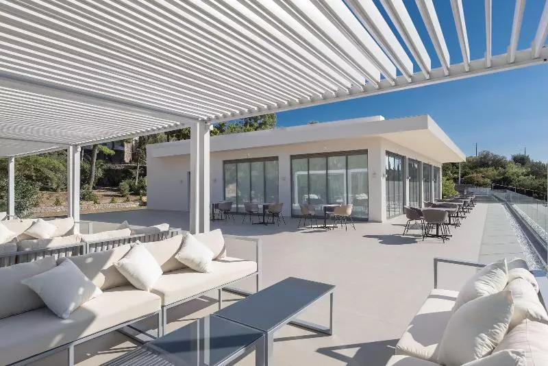 Hotelli Lalibay Resort & Spa   Adults Only