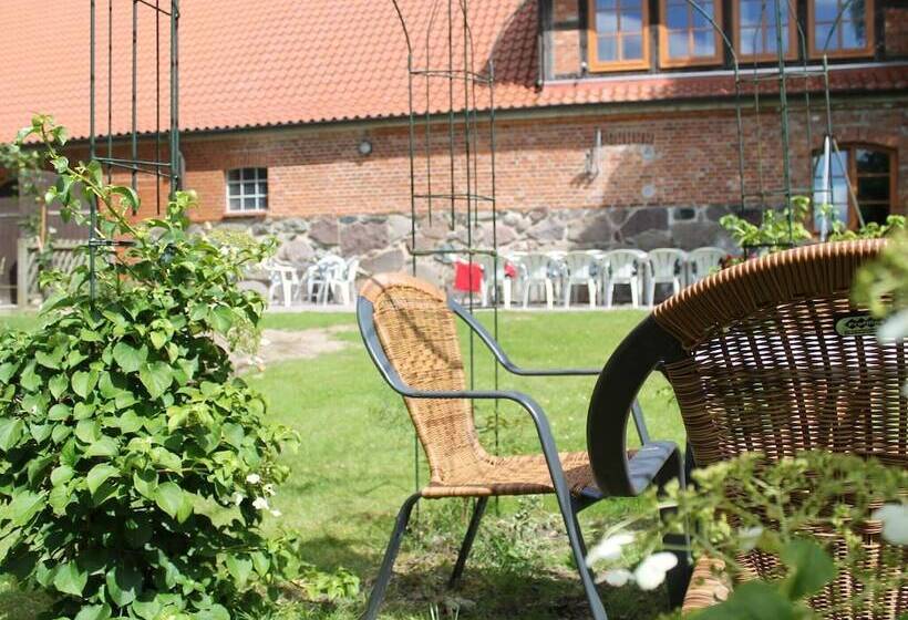 酒店 Landhaus In Gressow Mit Terrasse