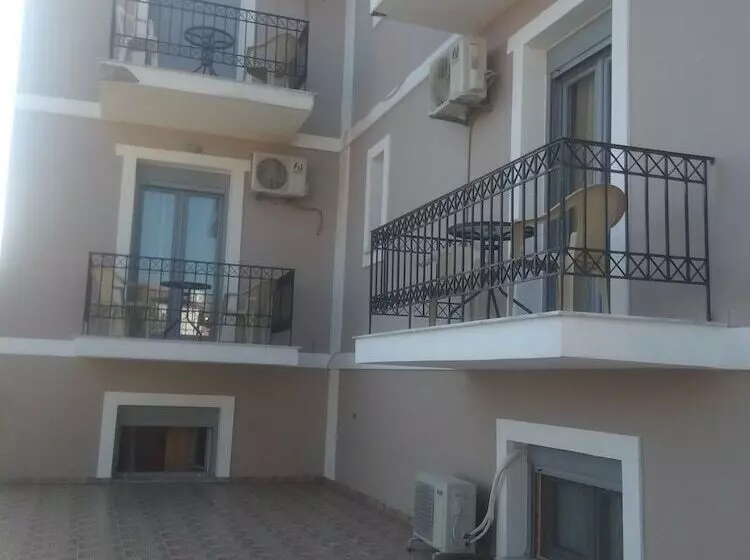 هتل Pyrgos Sofokleous