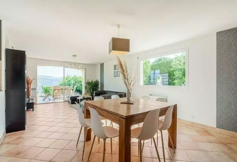 Luxurious Villa With Private Pool In Les Vans