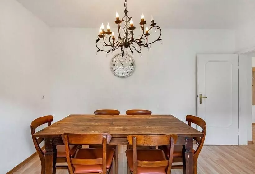 Apartment With Private Terrace In Velmede