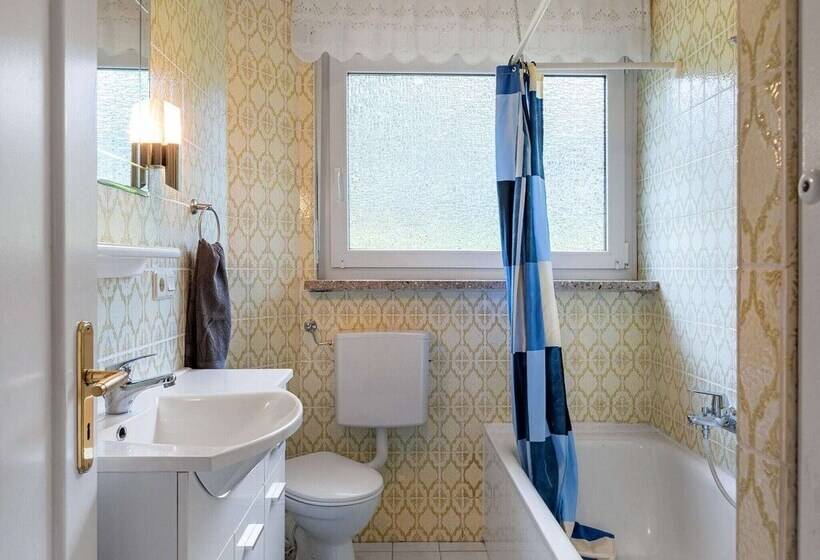 Apartment With Private Terrace In Velmede