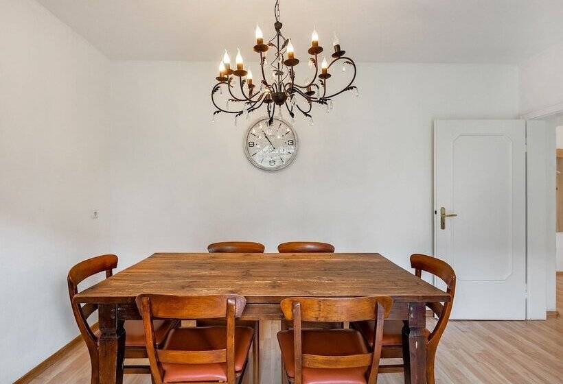 Apartment With Private Terrace In Velmede