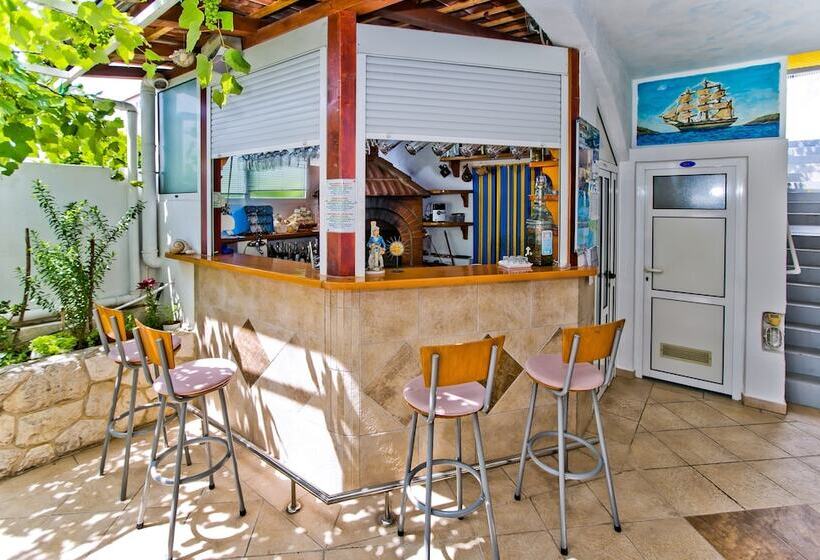 Пансион Apartments Balic