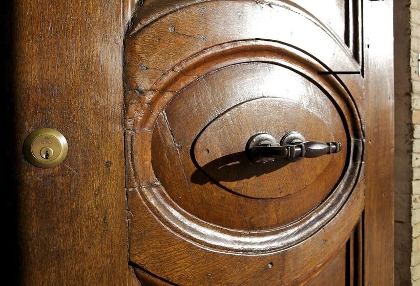 Pensió Camere Carli