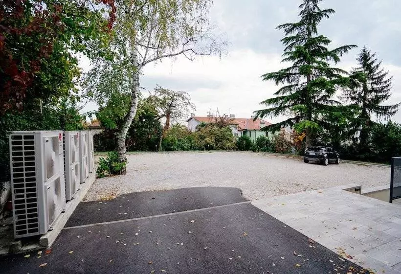 ペンション Rooms At Zajčeva 34