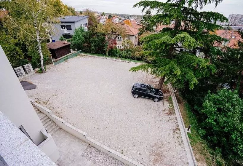 ペンション Rooms At Zajčeva 34