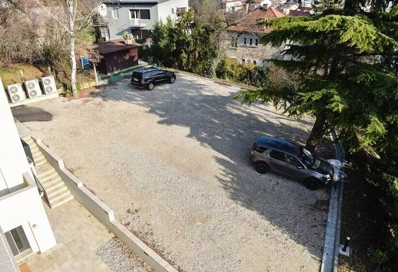 ペンション Rooms At Zajčeva 34