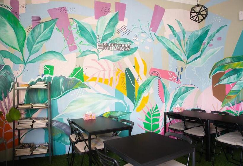 Sleep Here Hostel, Melaka
