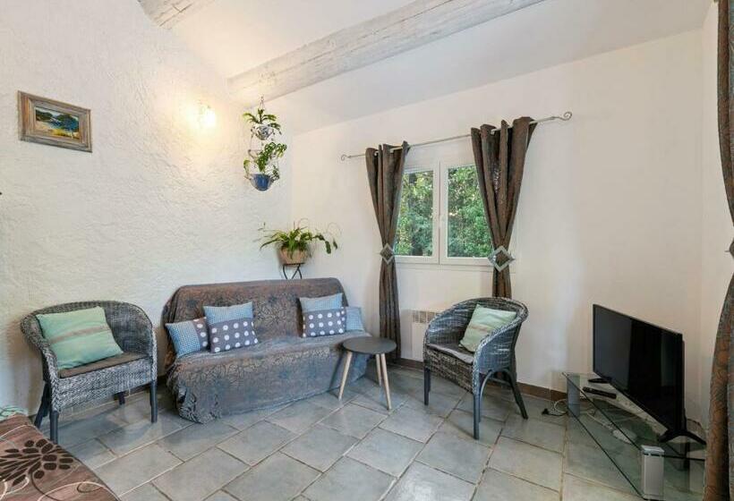 Modern Holiday Home With Private Pool