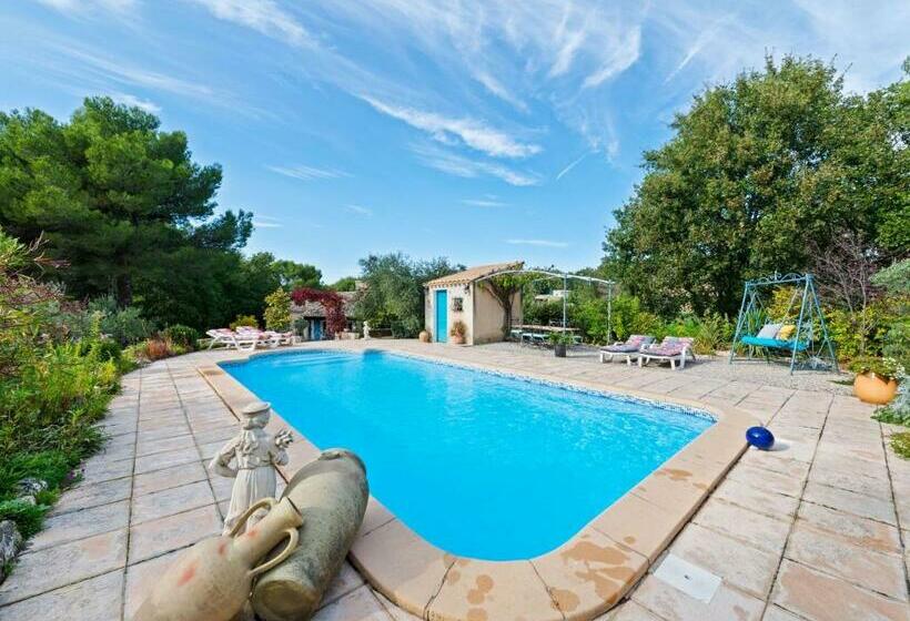 Modern Holiday Home With Private Pool